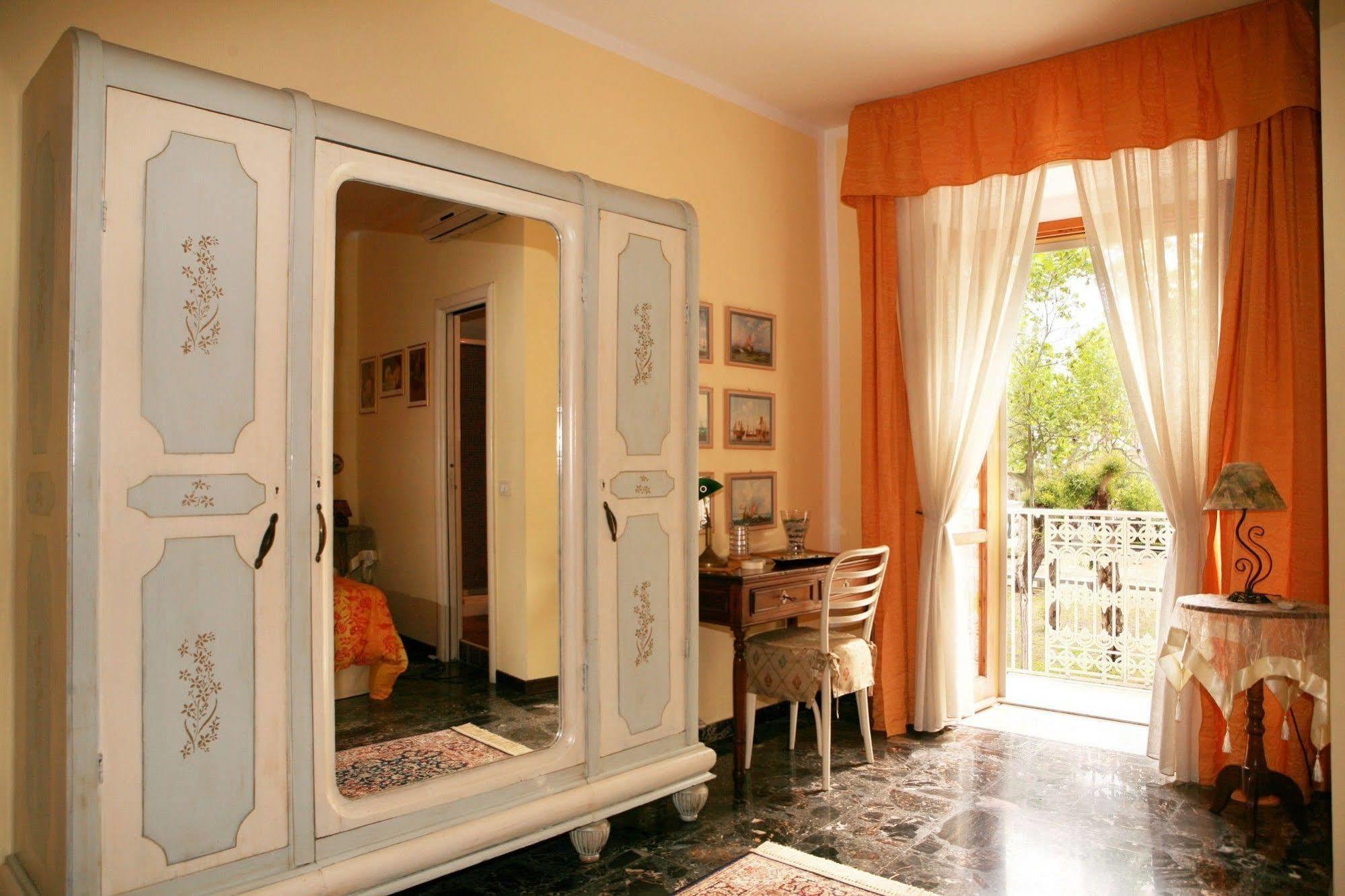 Al Vecchio Pioppo Bed and Breakfast Praia a Mare Eksteriør billede